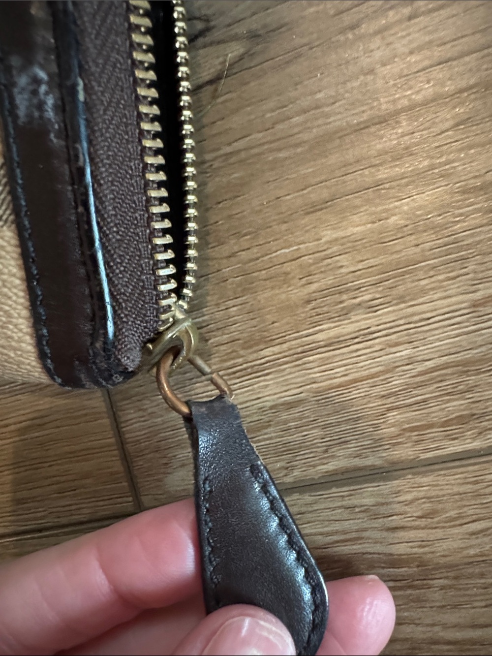 Burberry Tan Plaid Wallet with Black and Red Accents - Picture 5 of 5